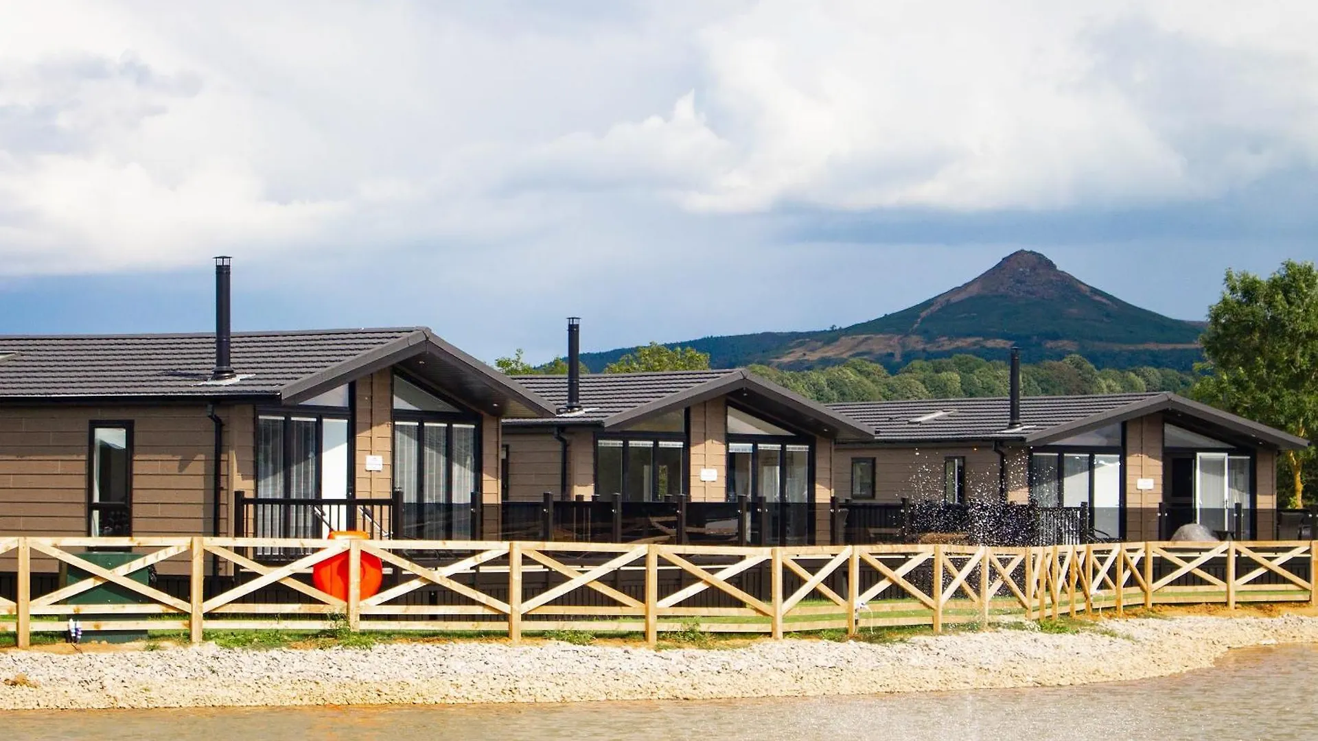 Newport Bridge Lodge - Ukc4066 Nunthorpe